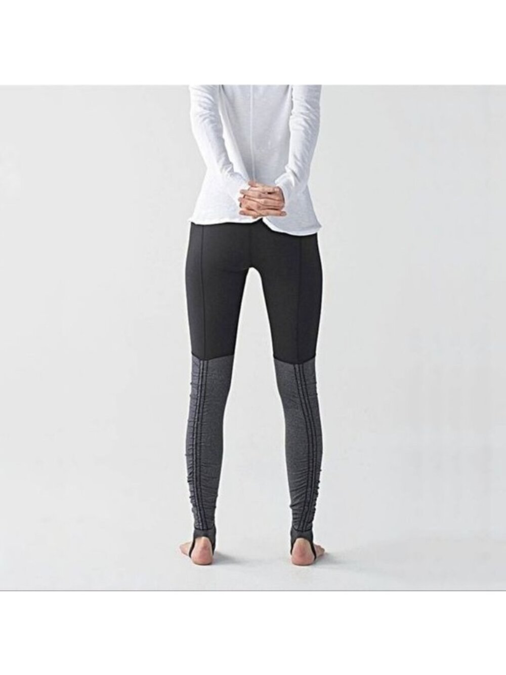 Lululemon Wunder Under Stirrup Pant in Black Herringbone Leggings Sz 4